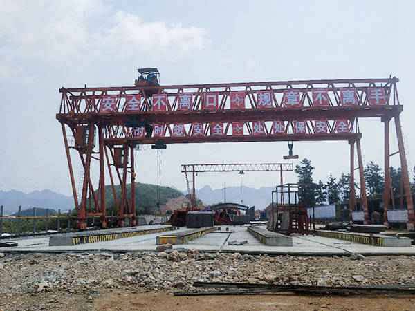 山東淄博龍門吊設(shè)備功能性特征 廠家品質(zhì)齊全