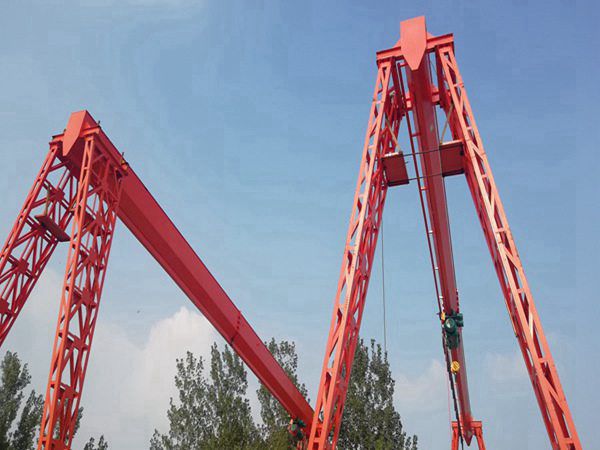 青海西寧龍門吊廠家 120t抓斗起重機(jī)操作注意事項(xiàng)