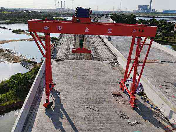 陜西榆林龍門吊租賃廠家電機