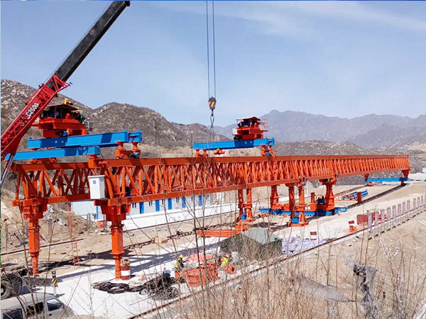  湖北孝感架橋機公司提示大家如何減少危險